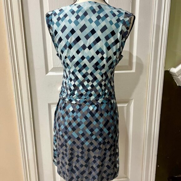 BCBG MAXAZRIA SLEEVELESS COWL NECK PARTY DRESS SIZE XSMALL - Picture 2 of 14